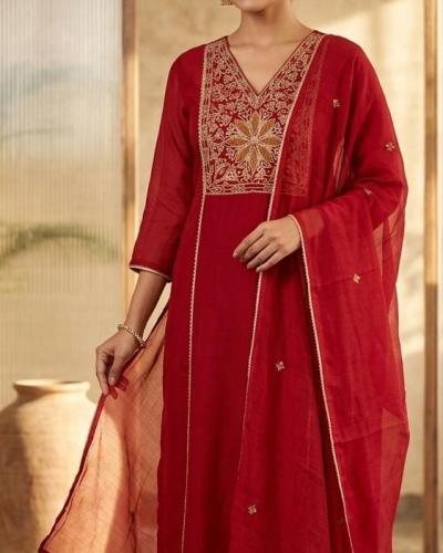 Zari Embroidered Muslin Stitch Red Suit